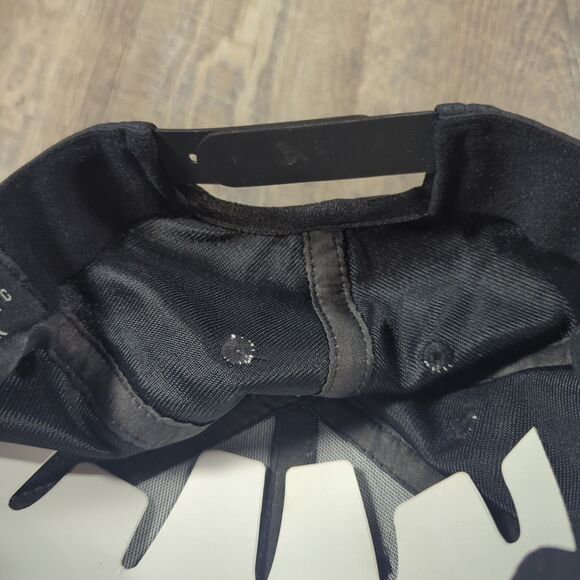 Ghost Face Reflection In Knife Black Hat Scream Character RARE OSFA Halloween - Picture 11 of 11